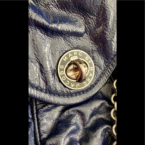 Marc by Marc Jacobs Blue Patent Shoulder Bag - Picture 5 of 7